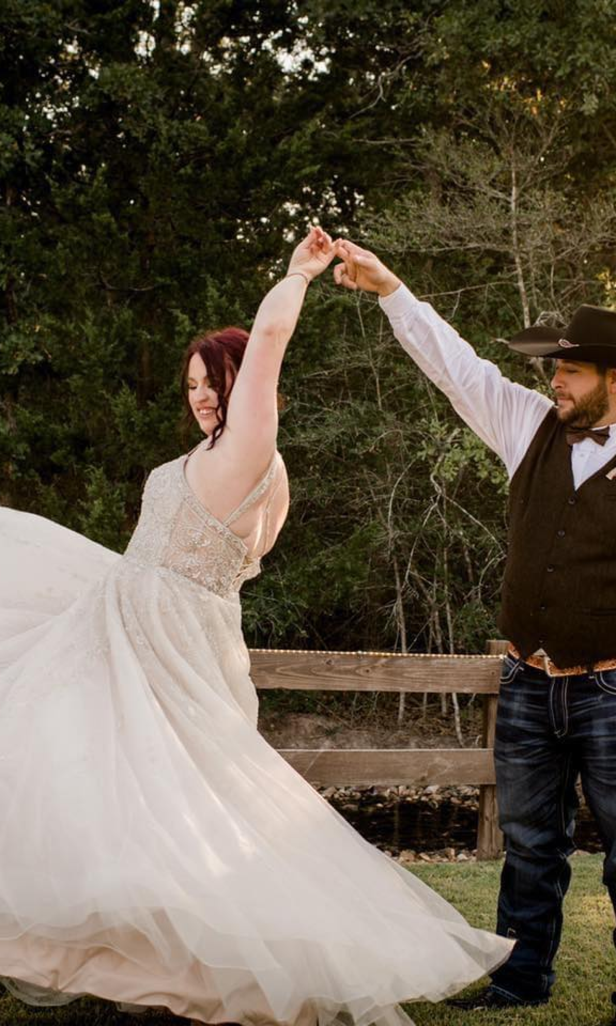 Couple dancing at a photoshoot